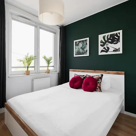 - Near Sky Tower - Private Parking ヴロツワフ