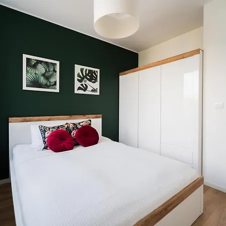 Apartament - Near Sky Tower - Private Parking Wrocław