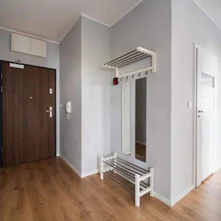 - Near Sky Tower - Private Parking *