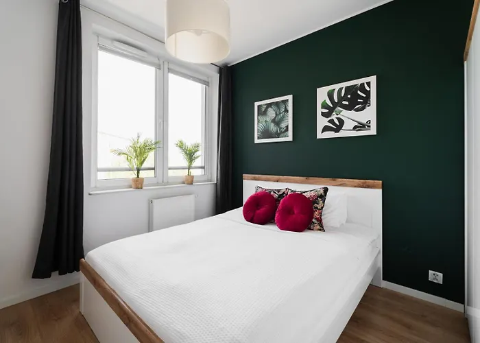 - Near Sky Tower - Private Parking Wroclaw