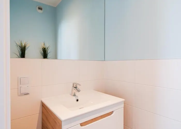 - Near Sky Tower - Private Parking * Wroclaw